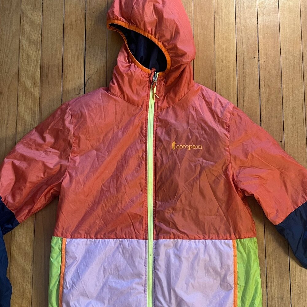 Cotopaxi Teca Calido reversible hooded insulated jacket in Superbloom